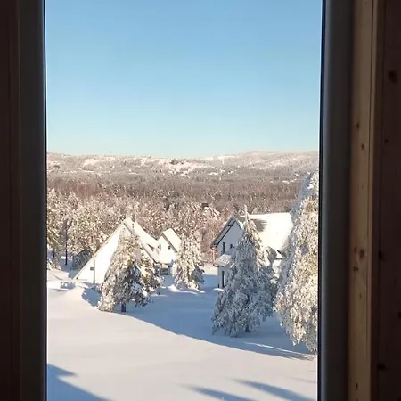 Caroban Odmor Apartman Divcibare