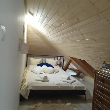 Caroban Odmor Apartman Divcibare