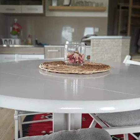 Caroban Odmor Apartman Divcibare